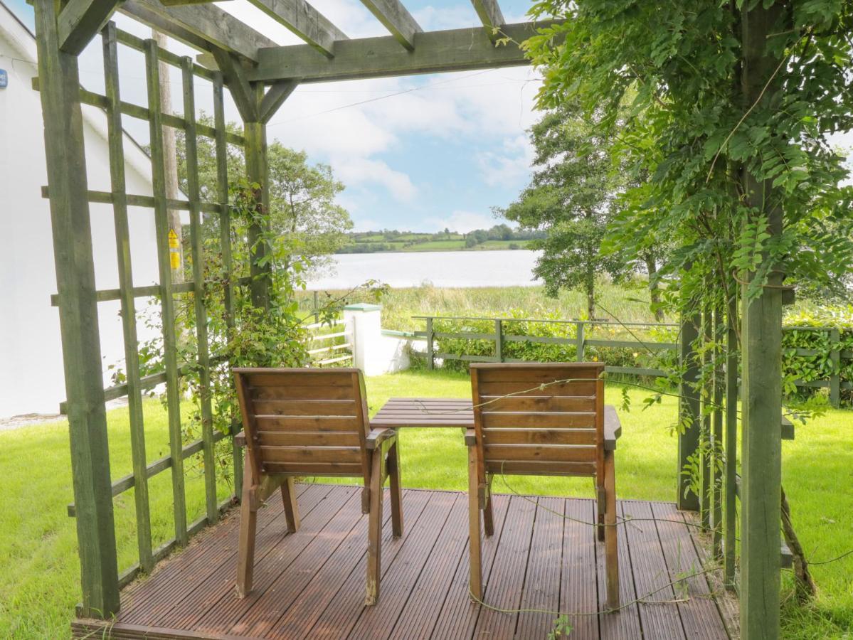 Lakeside Cottage ボイル エクステリア 写真